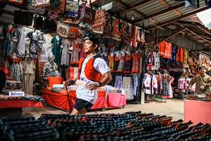BIB: 
                            <button type="button" onclick="openModal(25558788)" class="btn btn-primary btn-sm float-right btn-popup" data-toggle="modal" data-target=".modal-high-quality">
                        <i class="fas fa-shopping-cart"></i> Add to Cart
                    </button>
                                            <button type="button" onclick="isThisMe(25558788, true)" class="btn btn-success btn-sm float-right btn-popup btn-isme hidden" data-toggle="tooltip" data-placement="bottom" title="นี่คือรูปของคุณใช่ไหม คลิกที่นี่เพื่อเอาเข้าอัลบั้ม">
                        <i class="fas fa-plus"></i> Add to album
                    </button>
                    <button type="button" onclick="isThisMe(25558788, false)" class="btn btn-warning btn-sm float-right btn-popup btn-isnotme hidden">
                        <i class="fas fa-ban"></i> Remove from album
                    </button>
